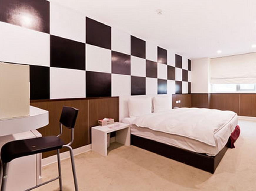 Hotel Ximen 135 House à Taipei Extérieur photo
